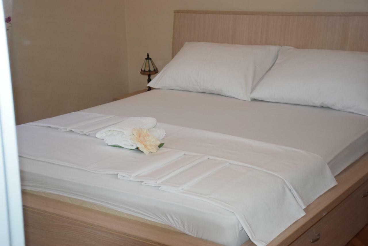 Apartments Zelic Vodice Exterior foto