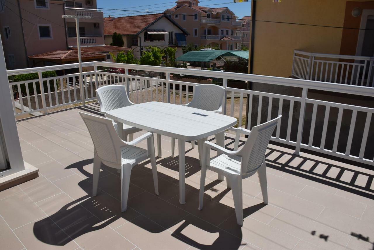 Apartments Zelic Vodice Exterior foto