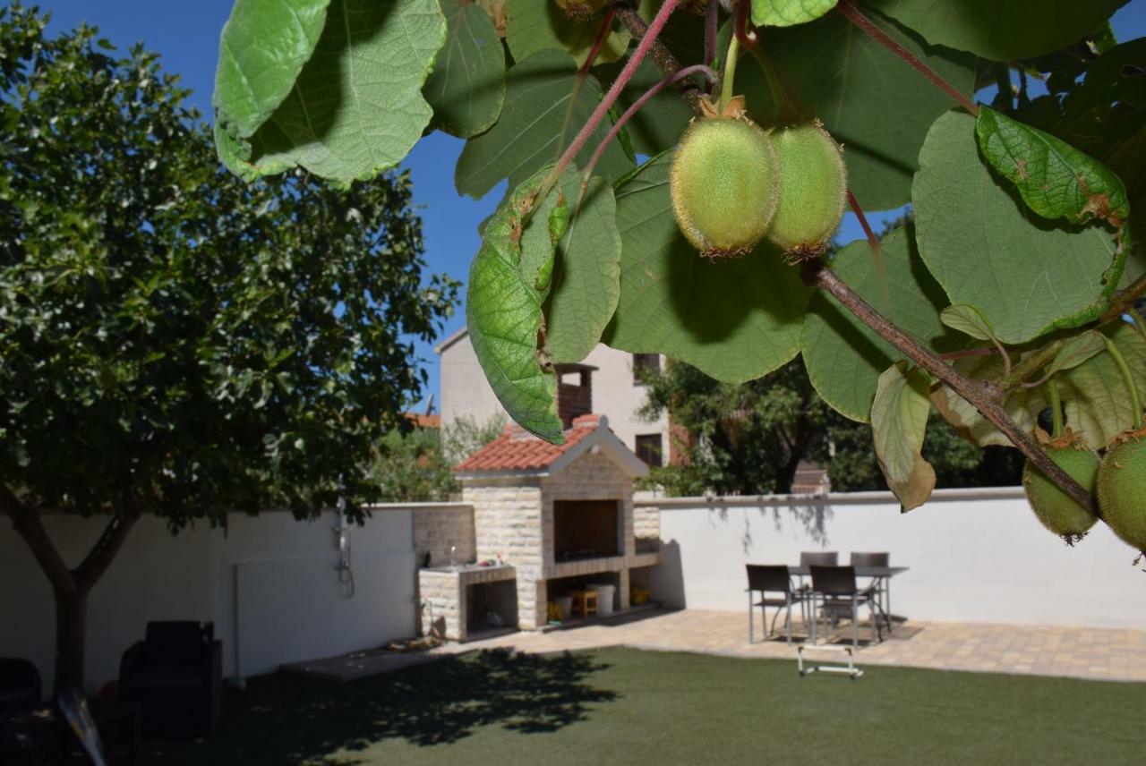 Apartments Zelic Vodice Exterior foto
